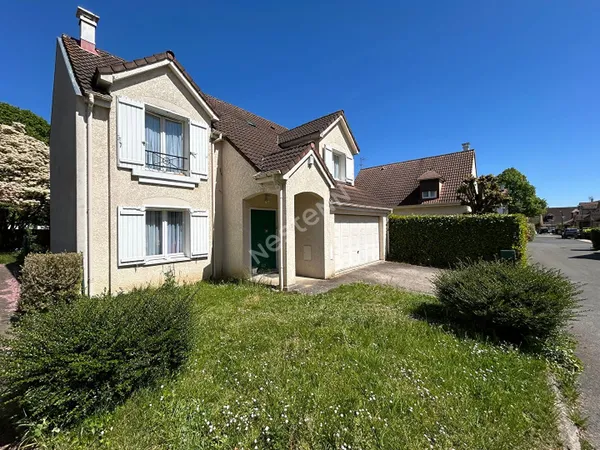 Maison Vaureal 5 pièce(s) 120.64 m2