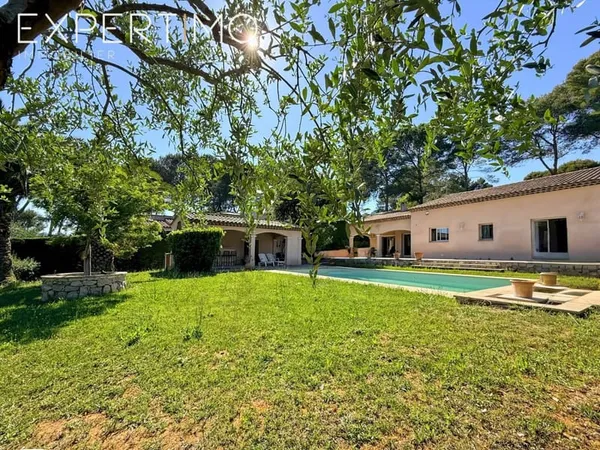 Villa 5 pièces 150 m²