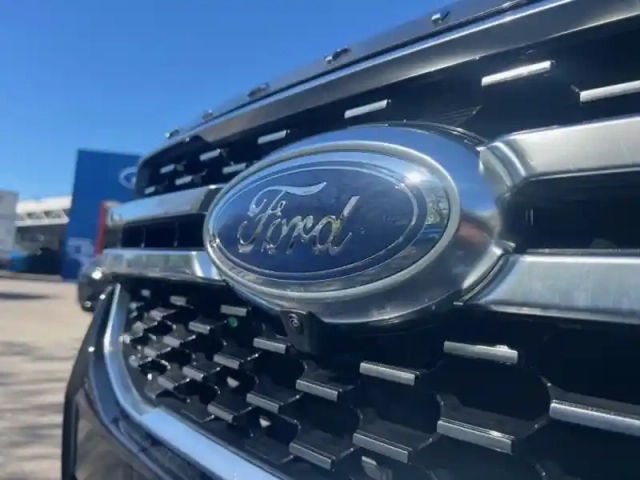 Ford Ranger 3.0 ecoblue v6 240ch stop&amp;start double cabine platinum e-4wd bva10 — photo 14