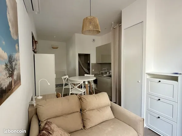 Studio 1 pièce 23 m²