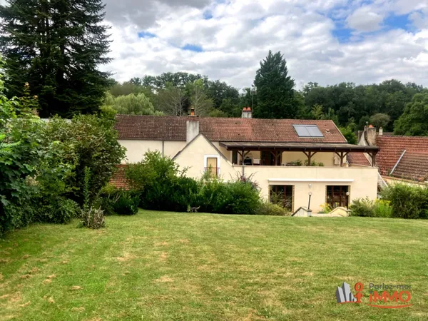 Belle propriété avec possibilité de chambres d'hôtes dans un