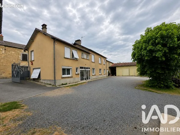 Maison 5 pièces 210 m²