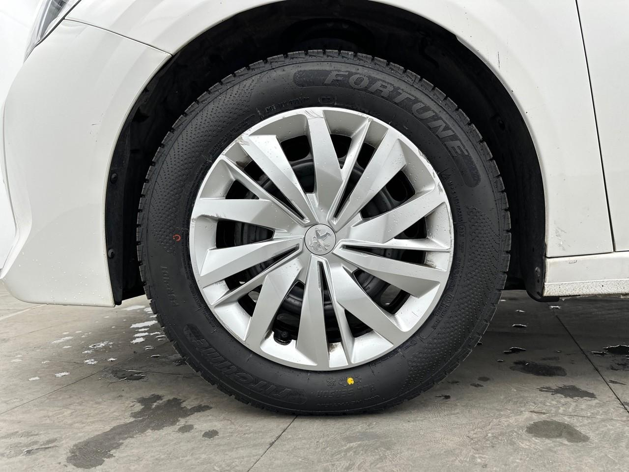 Peugeot 208 bluehdi 100 bvm6 premium — photo 16