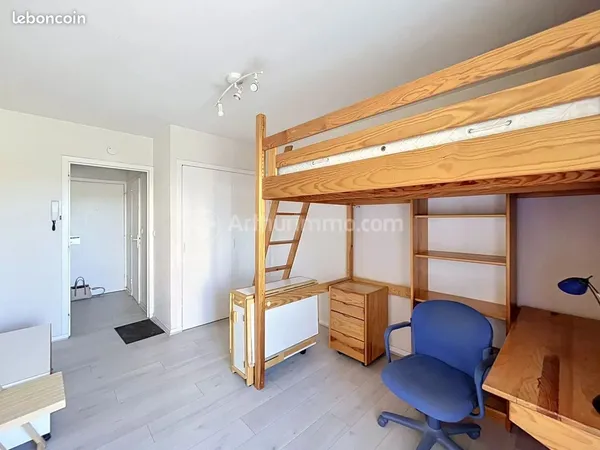 Studio 1 pièce 18 m²