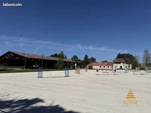 Local 260 m² Mauchamps