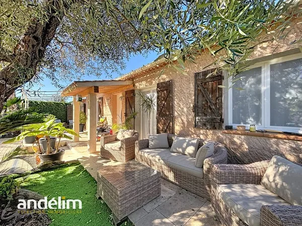 VILLA 130 M2 DE PLAIN PIED - VALESCURE