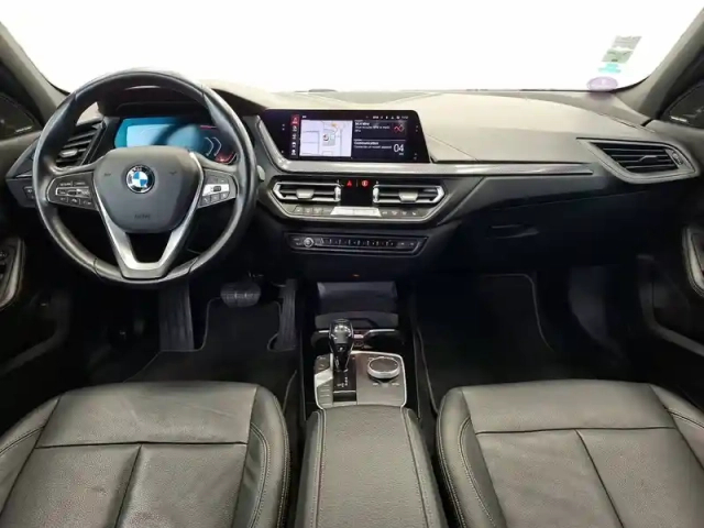 Bmw Serie 1 118i 140 ch dkg7 — photo 11