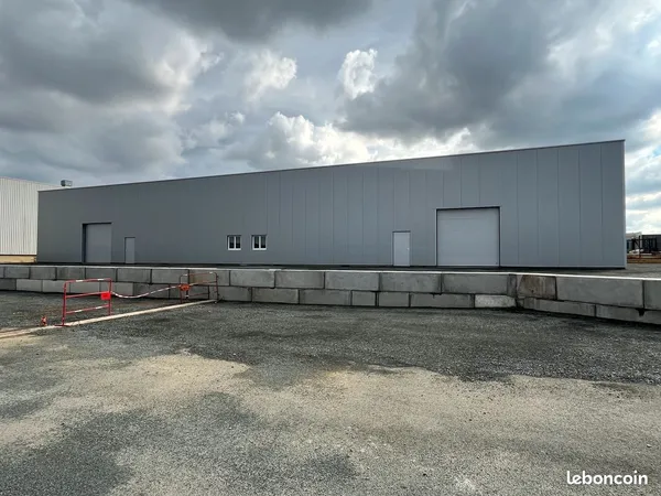 Locaux Commerciaux/Industriel