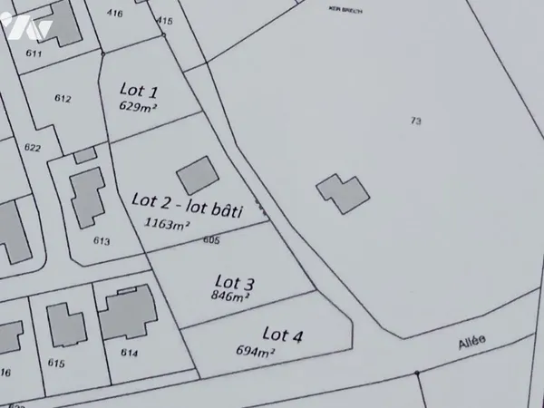 Terrain 629 m²