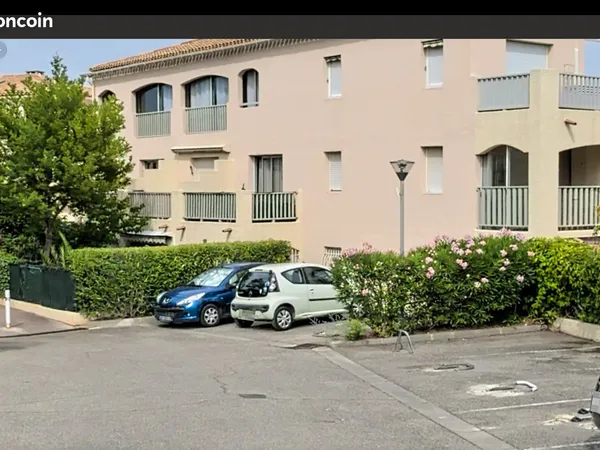 Location place de parking le madura