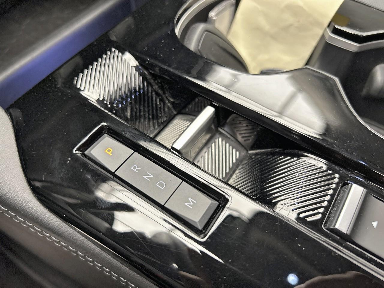 Citroën C5 X puretech 180 s&s eat8 shine pack — photo 17