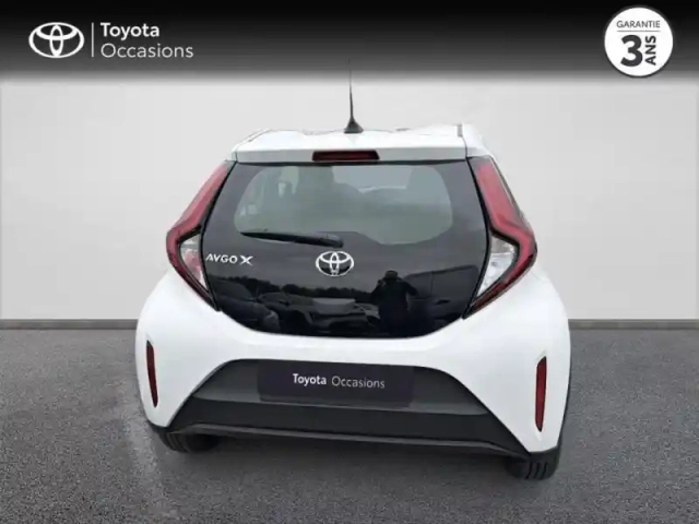 Toyota Aygo x 1.0 vvt-i 72ch dynamic s-cvt my24 — photo 19