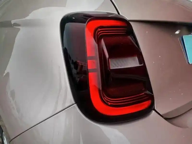 Fiat 500 e 118ch my23 — photo 7