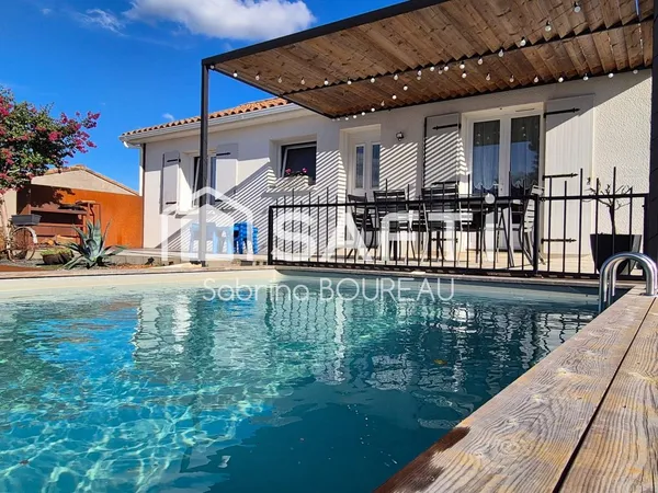 Maison familiale avec 3 chambres et piscine