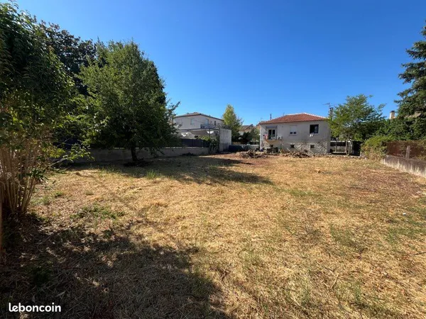 Terrain constructible