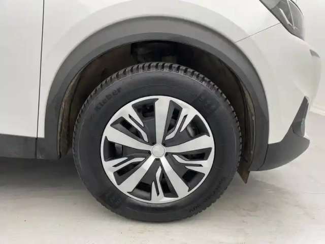 Peugeot 2008 moteur électrique 136 ch — photo 50