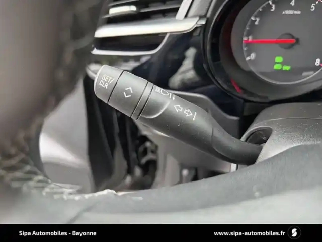 Opel Corsa 1.2 turbo 100 ch bvm6 — photo 82