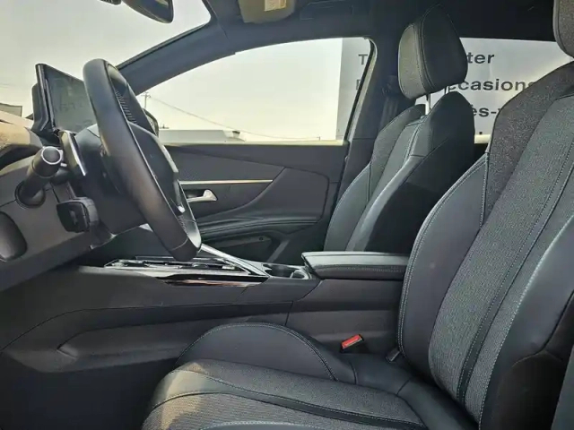 Peugeot 3008 phev hybrid 180 eat8 — photo 4