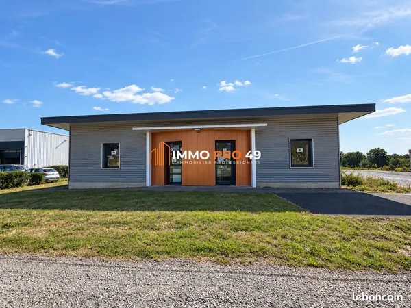 Bureaux 300 m² Maulévrier