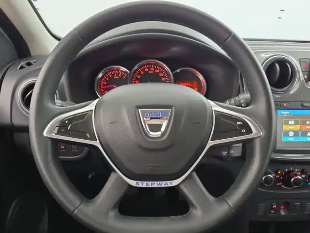 Dacia Sandero eco-g 100 — photo 11