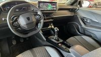 Peugeot 2008 1.2 PureTech 100ch S&S Allure — photo 11