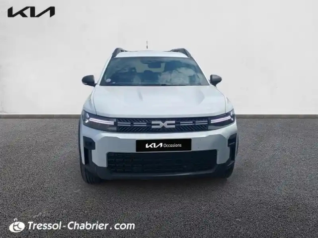 Dacia Bigster mild hybrid 140 essential — photo 3