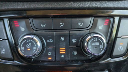 Opel Mokka X 1.6 CDTi 136 - Elite – 2018 – 121059 km – Diesel – Boîte Manuelle — photo 27