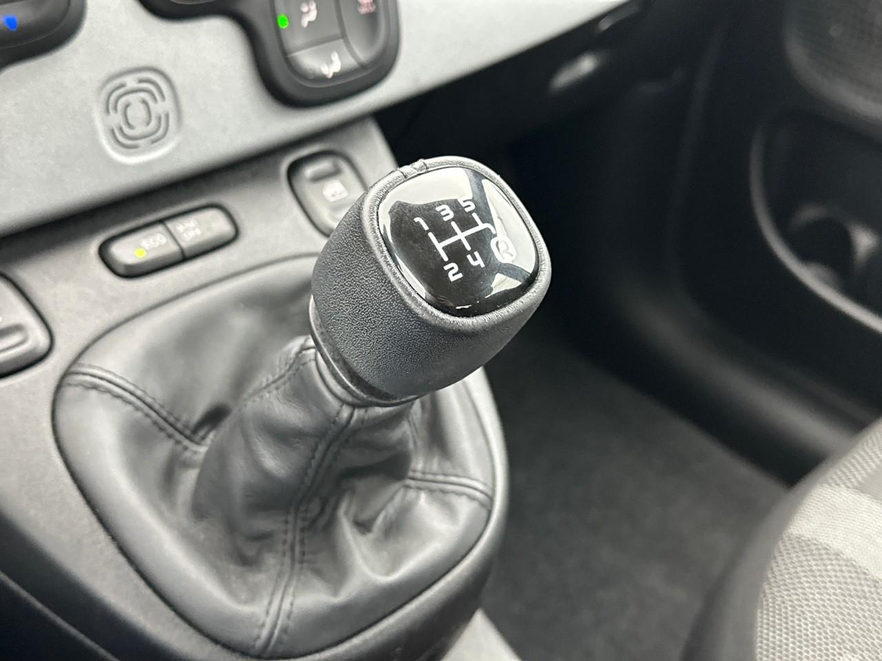 Fiat Panda 0.9 85 ch twinair s/s city cross — photo 28