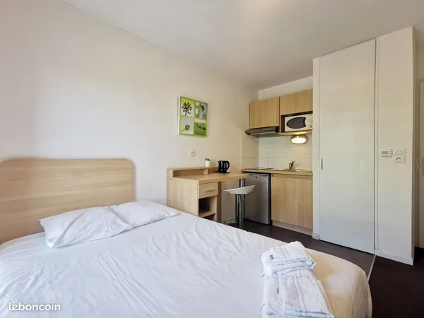 Studio 1 pièce 19 m²