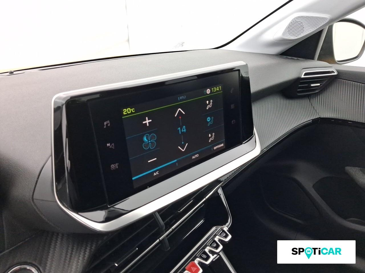 Peugeot 208 e-208 136ch style — photo 13