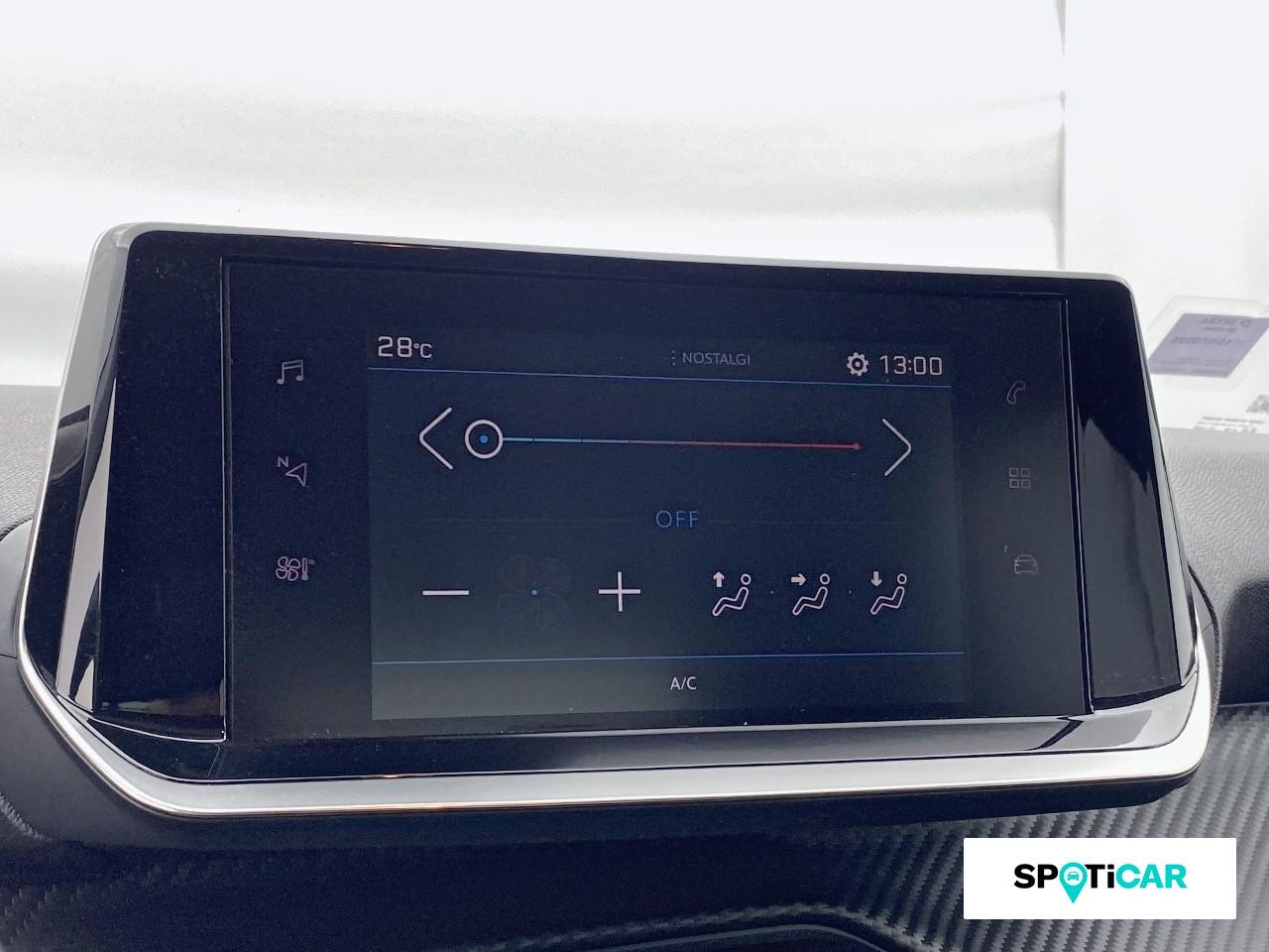 Peugeot 208 1.2 puretech 100ch s&s style 118g — photo 13