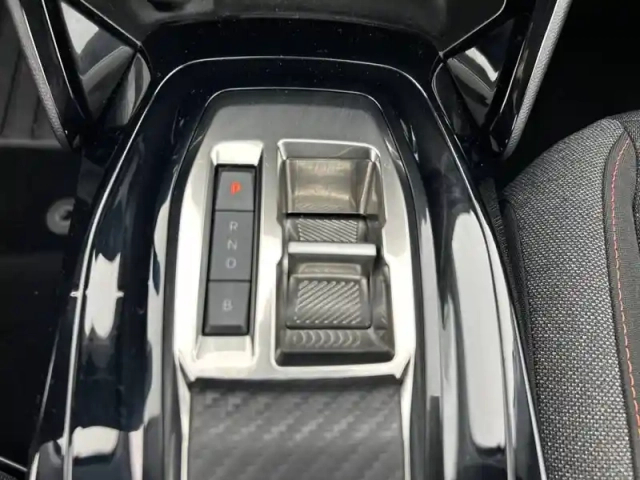 Peugeot 208 electrique 50 kwh 136ch — photo 47