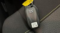 Citroen C3 1.2 PureTech 83ch S&S Shine — photo 16
