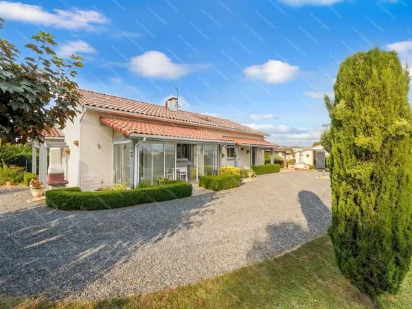 Maison de plain-pied 6 pièces 119 m²
