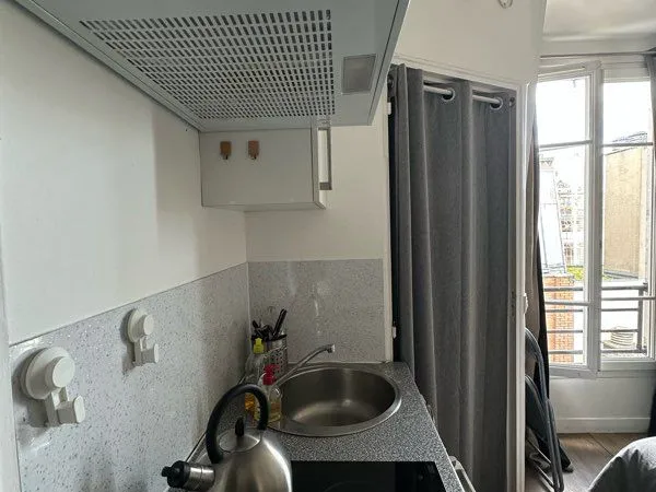 Appartement Location Paris 1p 9m² 900€