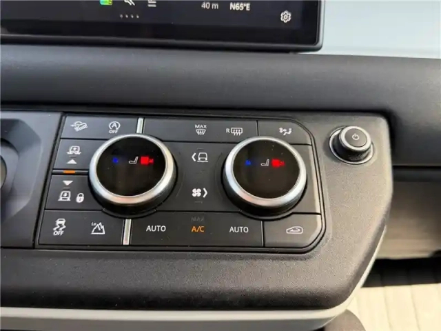 Land Rover Defender 110 d240 bva8 — photo 39