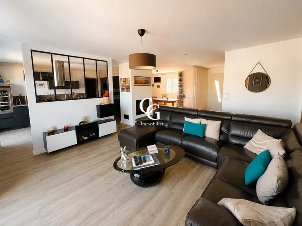 Maison 5 pièces 143 m²