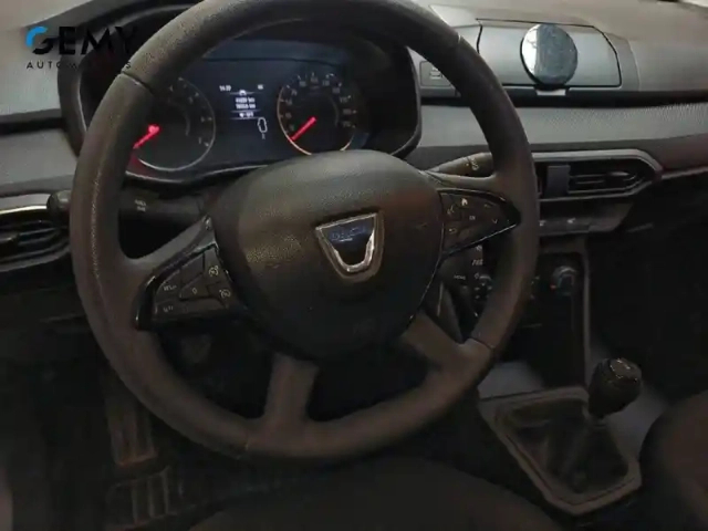 Dacia Sandero sce 65 - 22 — photo 13