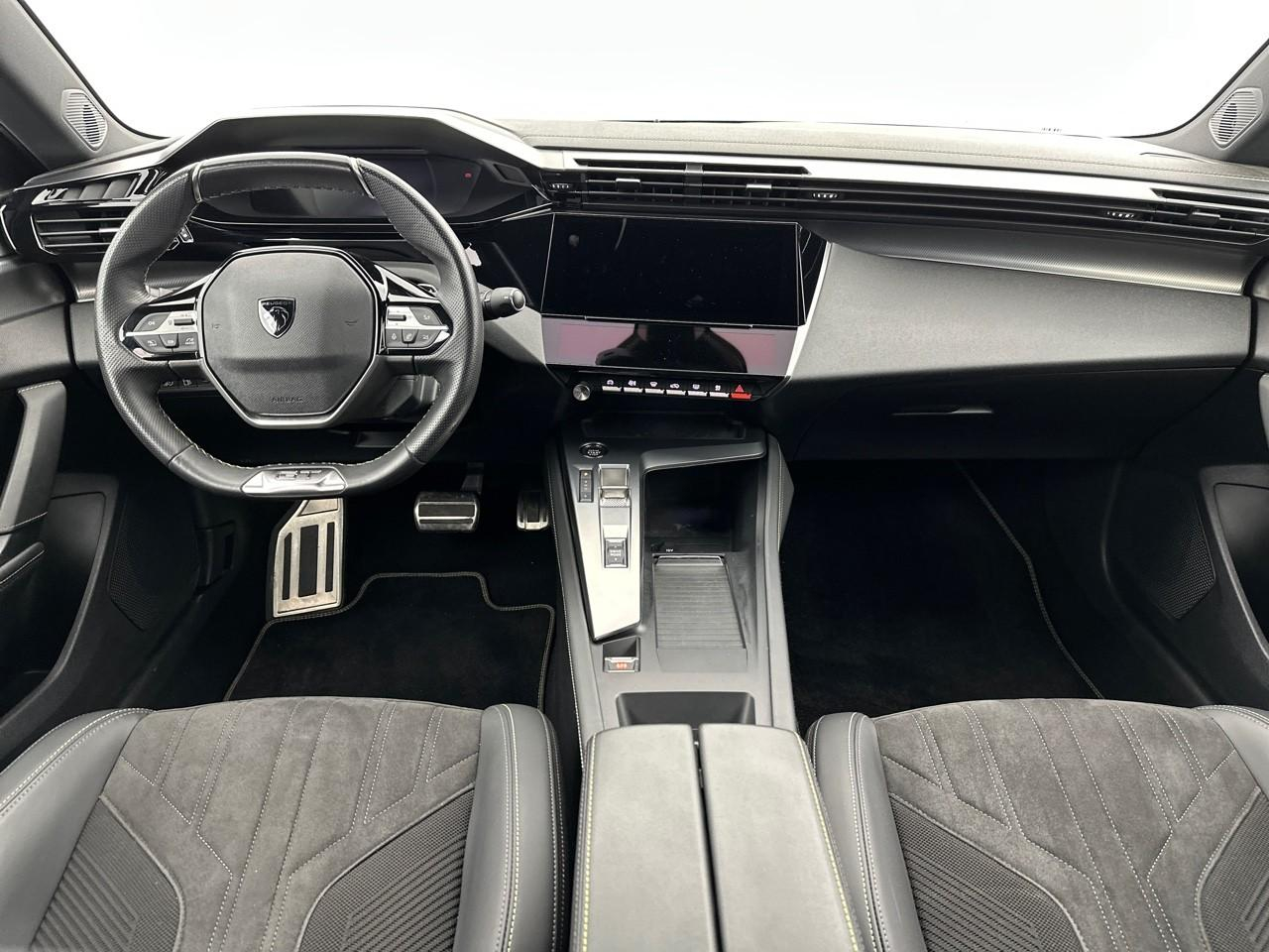 Peugeot 408 phev 225 e-eat8 gt — photo 11