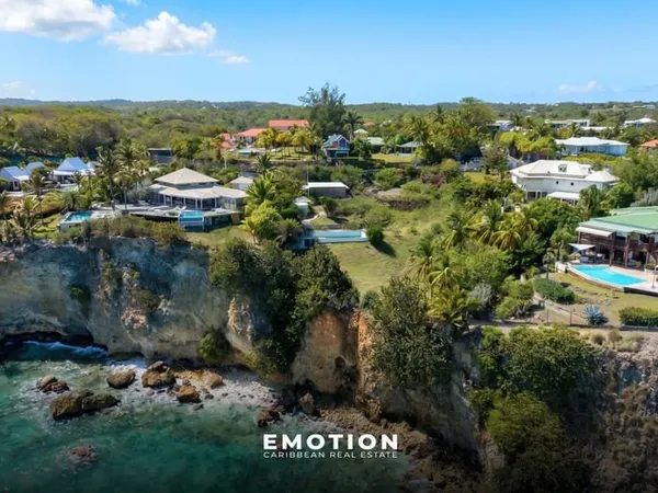 Terrain sur falaise vue mer 180€ - Sainte-Anne