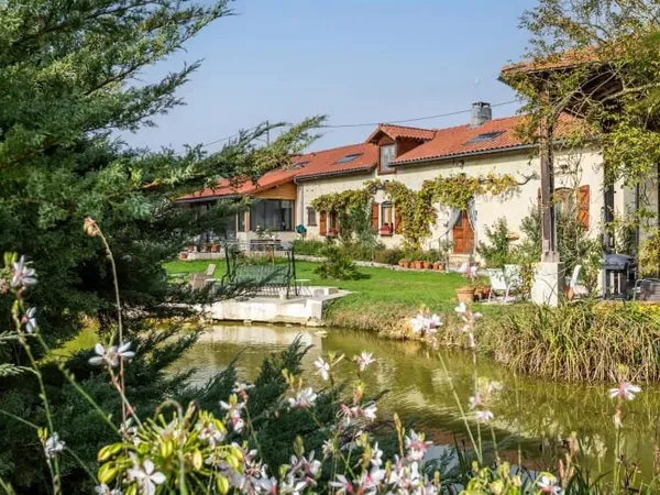 Maison 8 pièces 250 m²