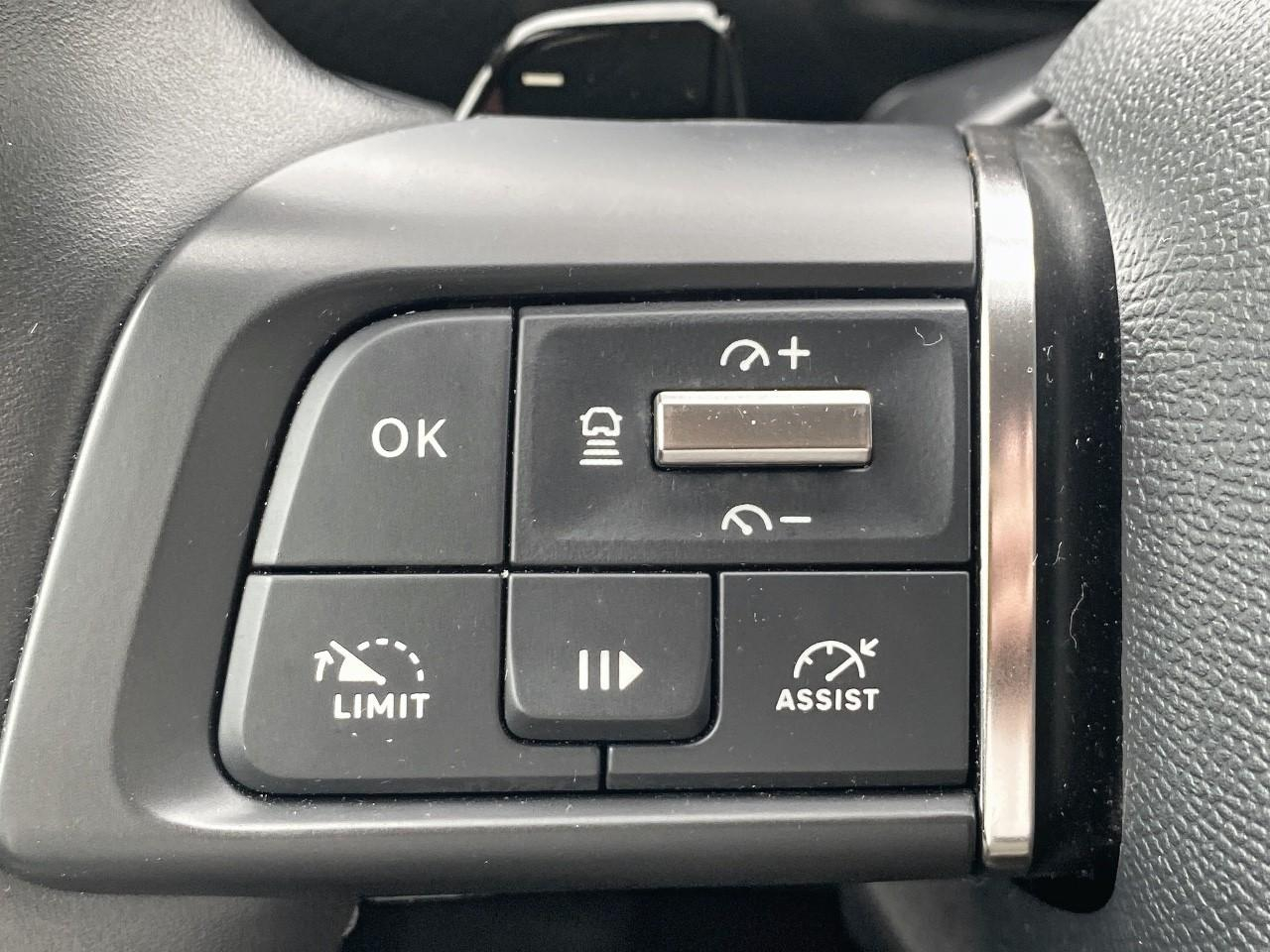 Citroën C4 puretech 130ch s&s shine eat8 — photo 19