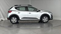 Dacia Sandero 1.0 TCe 90ch Stepway Confort — photo 4