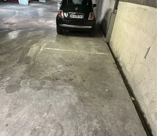 Place de parking sécurisée 69/mois