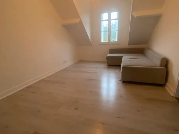 À louer - T2 bis non meublé avec parking et parc arboré - Bordeaux Saint-Bruno / Chaban-Delmas
