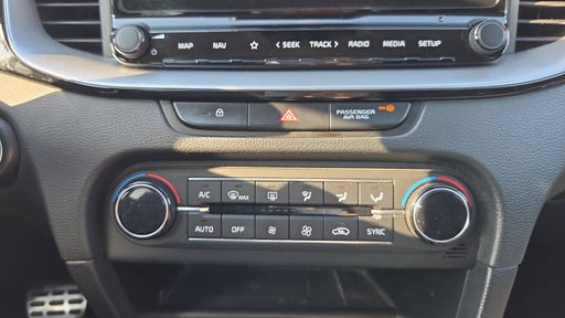 Kia XCeed 1.6 T-GDi 204 DCT7 - Launch Edition – 2020 – 100486 km – Essence – Boîte Automatique — photo 29