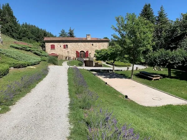 Propriété 9 pièces