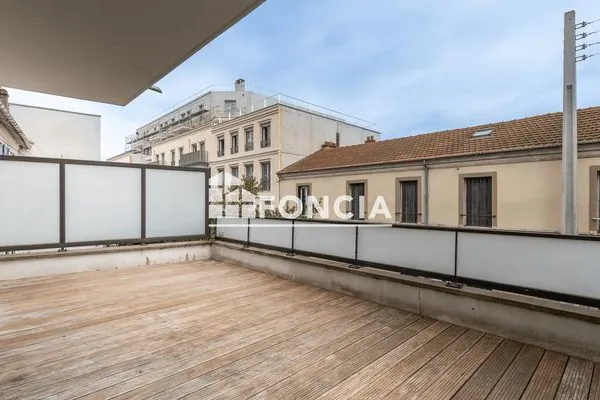 Appartement 2 pièces 76 m²