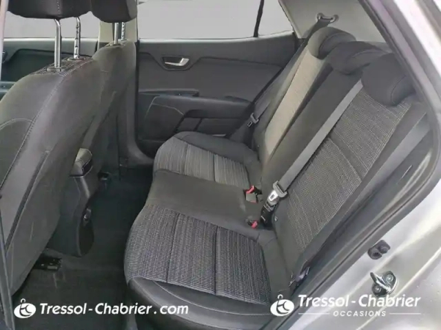 Kia Stonic 1.0 t-gdi 100 ch dct7 active — photo 23