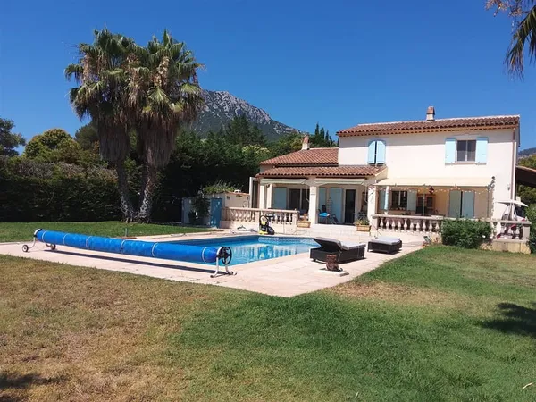 Super House Near The Mediterranean Sea